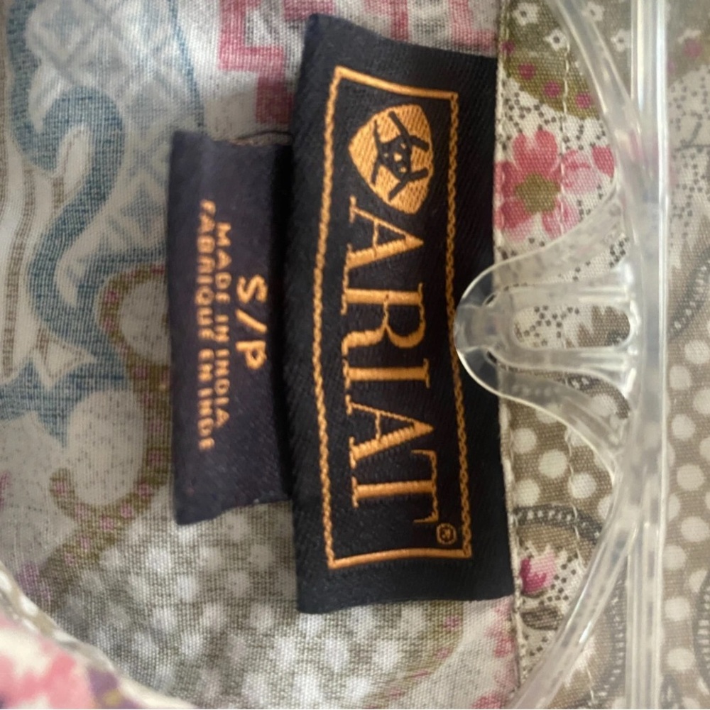 Ariat Vibrant Patterned Button Down Shirt - image 4